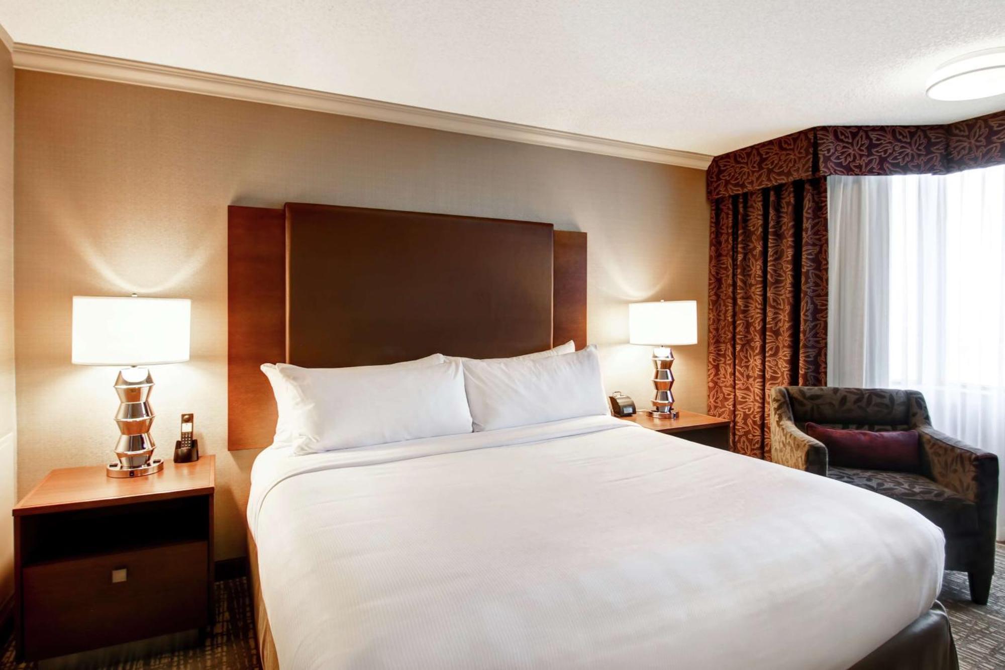 Doubletree By Hilton West Edmonton Otel Dış mekan fotoğraf