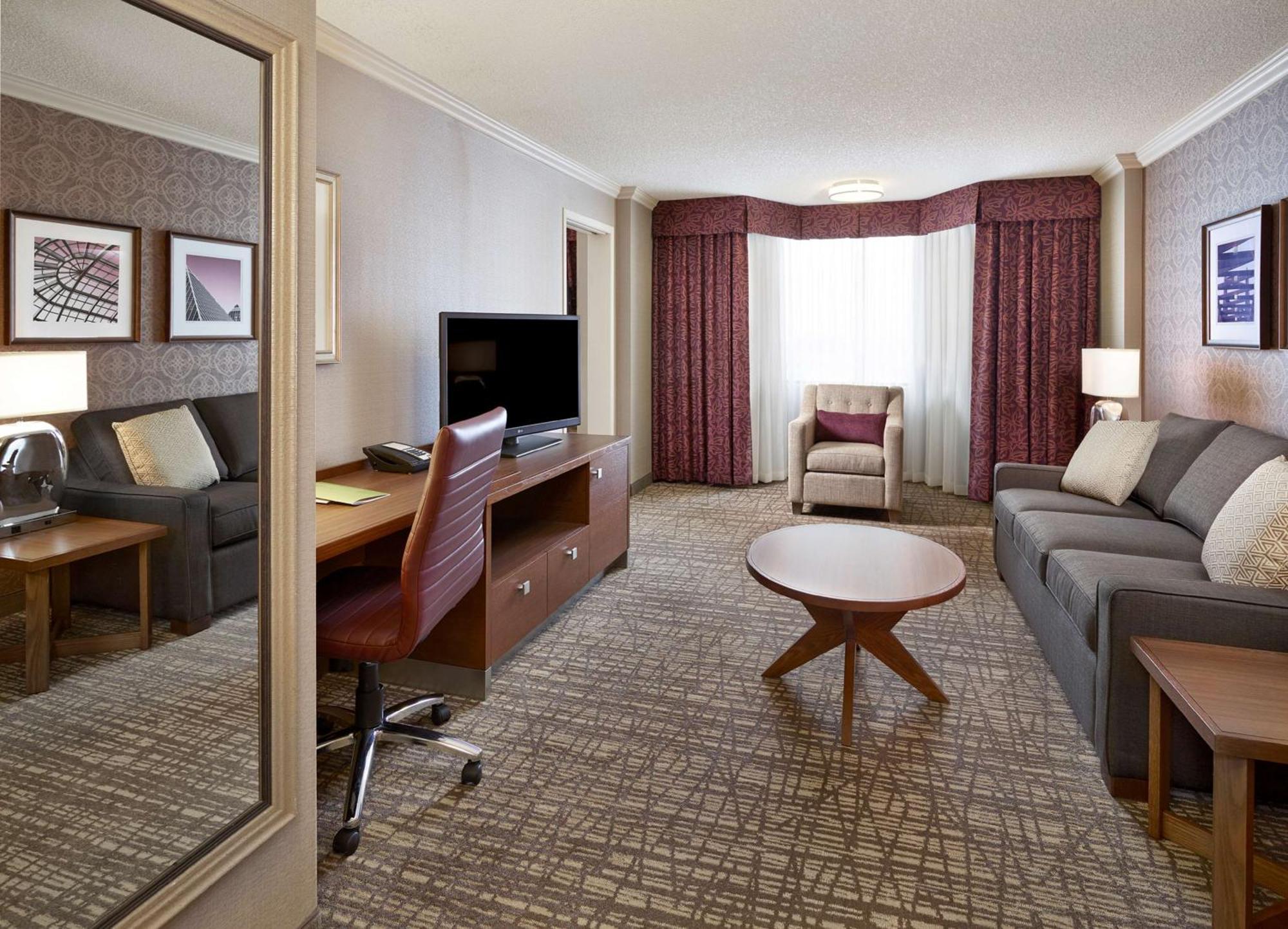 Doubletree By Hilton West Edmonton Otel Dış mekan fotoğraf