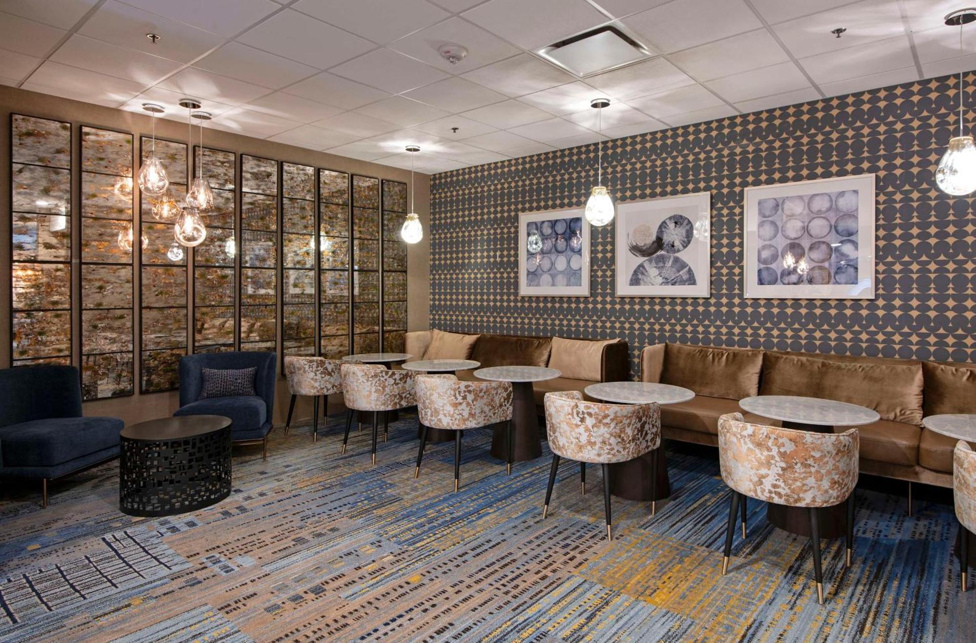Doubletree By Hilton West Edmonton Otel Dış mekan fotoğraf